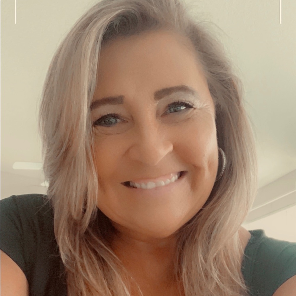 Meet your Posher, Sharon